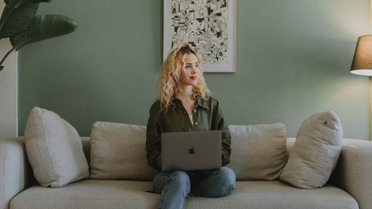 Pomoc psychologiczna online – wsparcie w trudnych chwilach