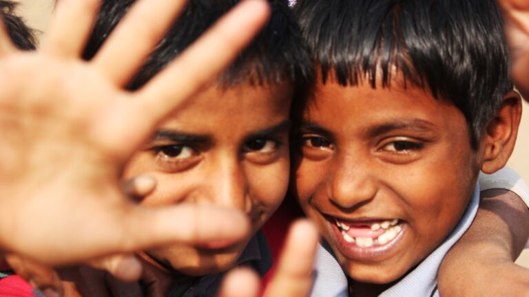 Rola NGO w pomocy społecznej: wsparcie dla potrzebujących